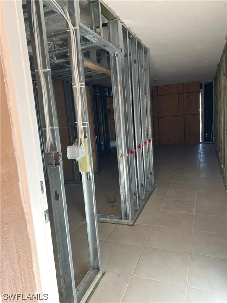 16881 Davis Road Fort Myers FL 33908