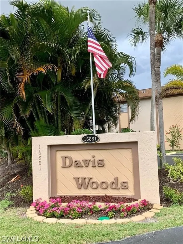 16881 Davis Road Fort Myers FL 33908