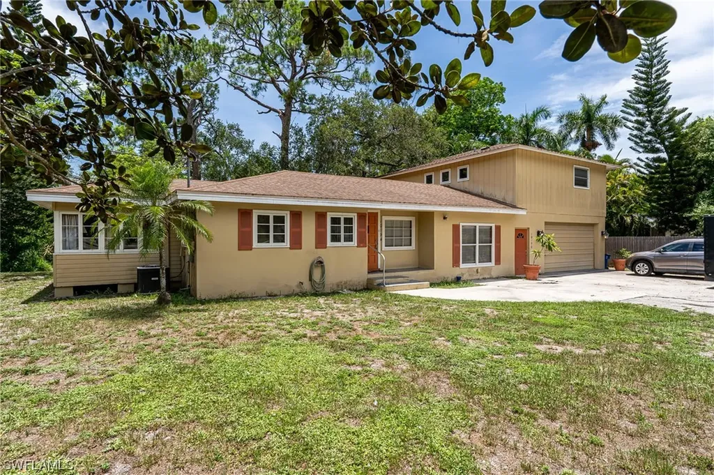 10190/194 Kentucky Street Bonita Springs FL 34135