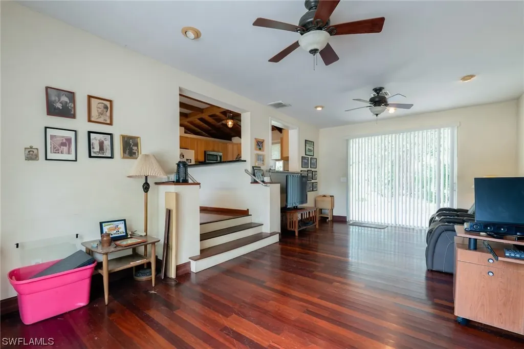 10190/194 Kentucky Street Bonita Springs FL 34135