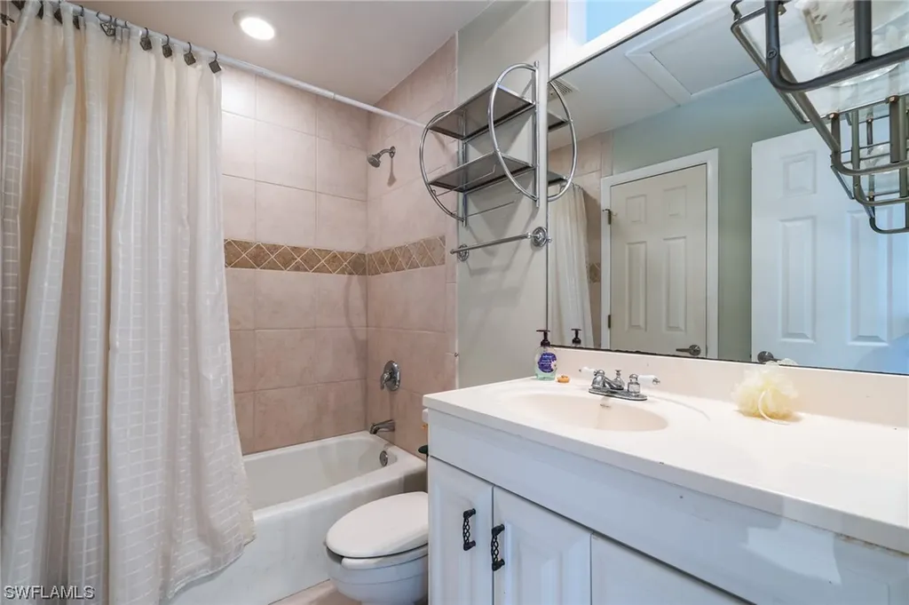 10190/194 Kentucky Street Bonita Springs FL 34135
