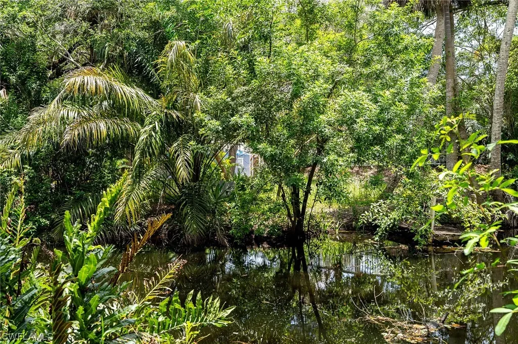 10190/194 Kentucky Street Bonita Springs FL 34135