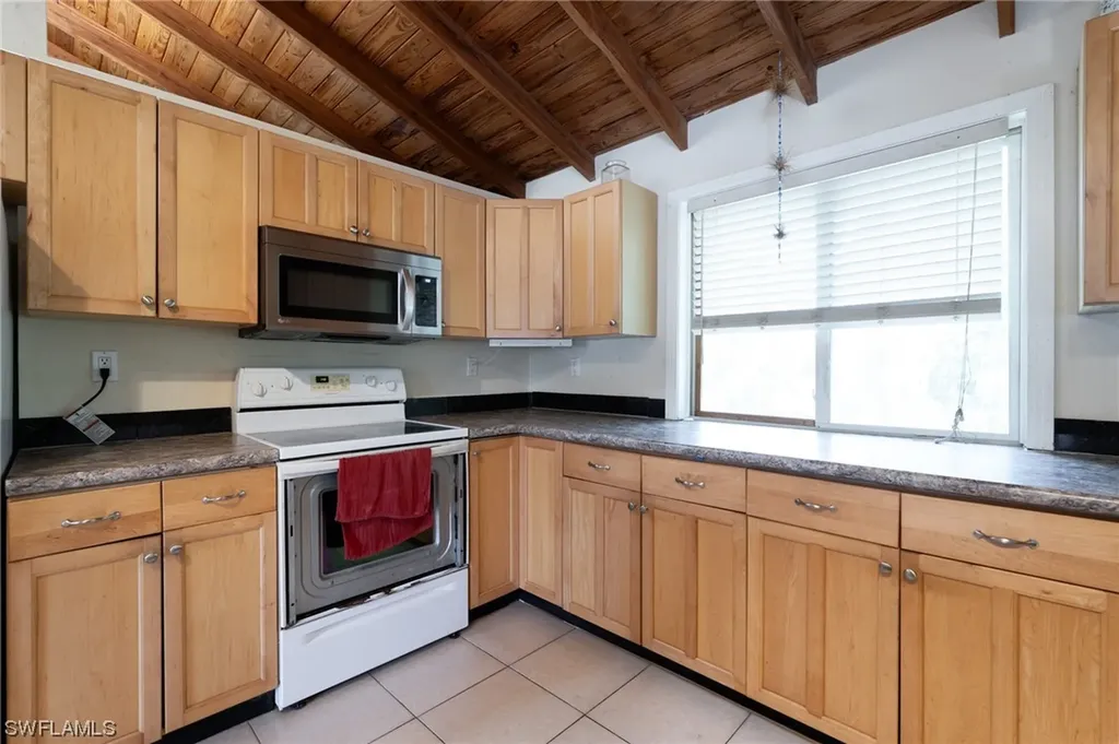 10190/194 Kentucky Street Bonita Springs FL 34135