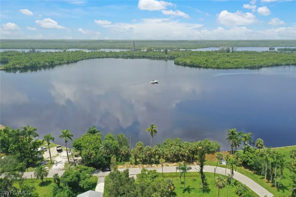 4844-4846 E Riverside Drive Fort Myers FL 33905