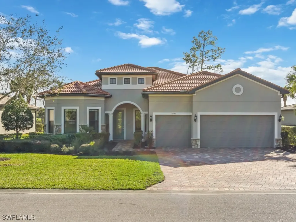 9240 Cormorant Drive Naples FL 34120