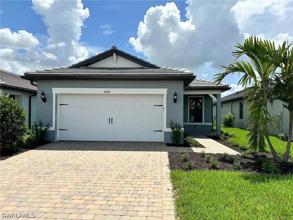 1898 Mesa Lane Naples FL 34120