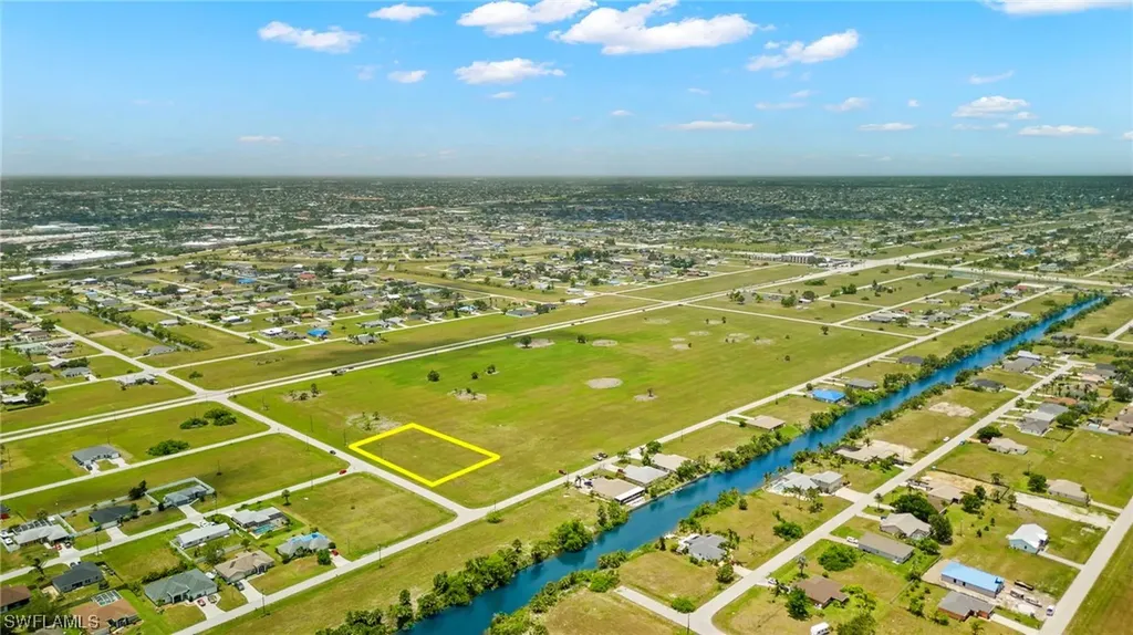 1704 NE 21st Street Cape Coral FL 33909