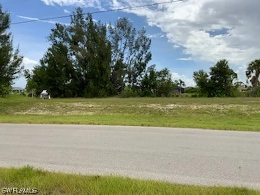 2615 SW 2nd Terrace Cape Coral FL 33991