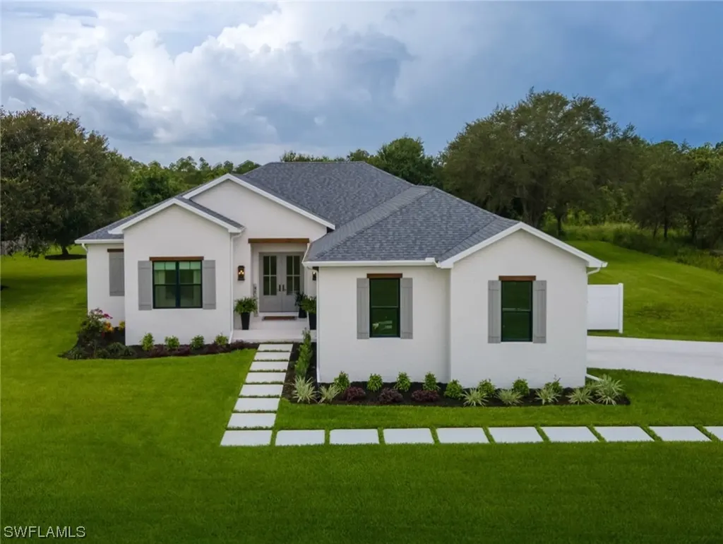 7835 7th Place Labelle FL 33935