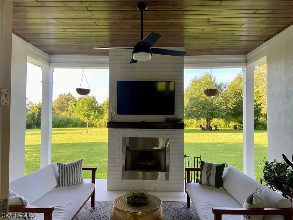 7835 7th Place Labelle FL 33935