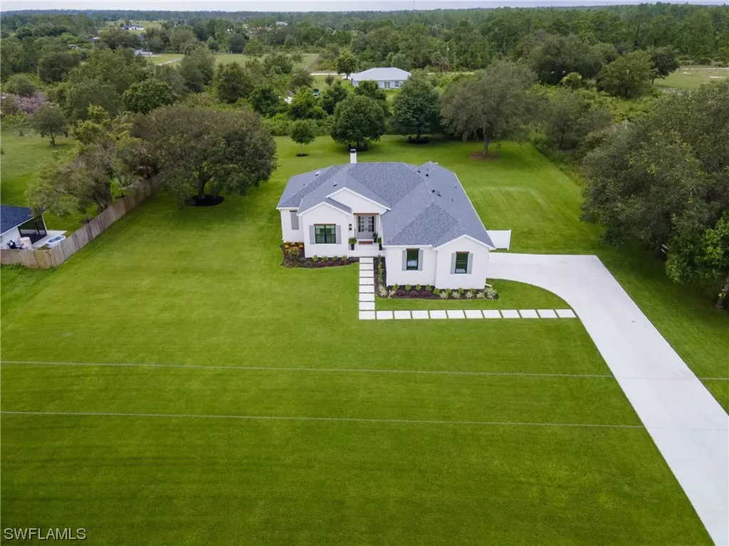 7835 7th Place Labelle FL 33935