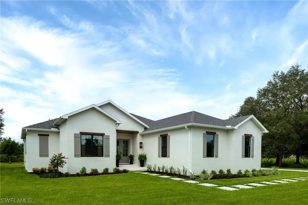7835 7th Place Labelle FL 33935