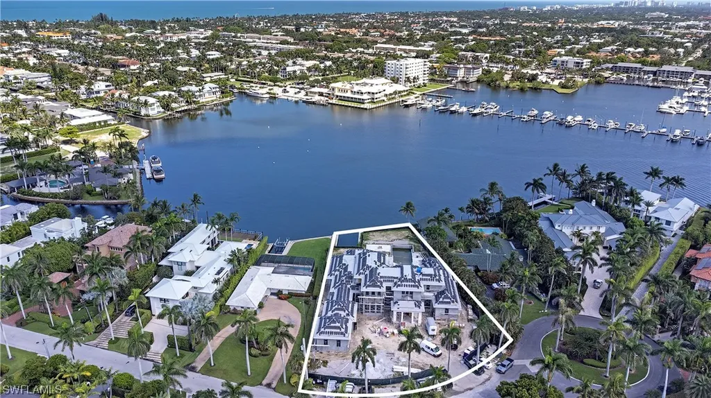 959 17th Avenue S Naples FL 34102