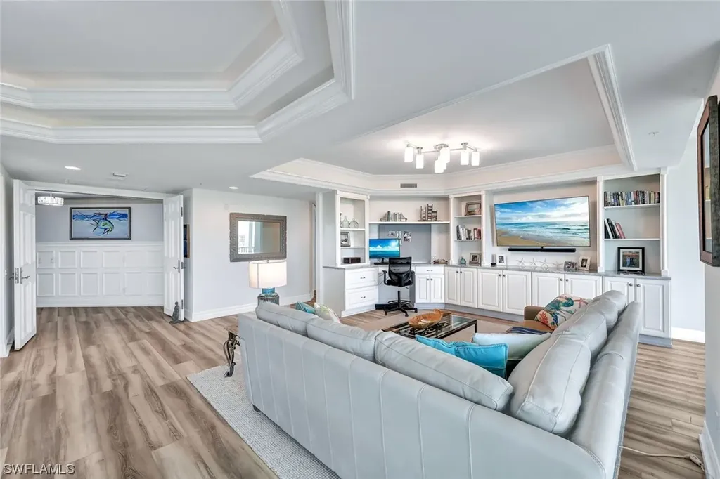 295 Grande Way Naples FL 34110