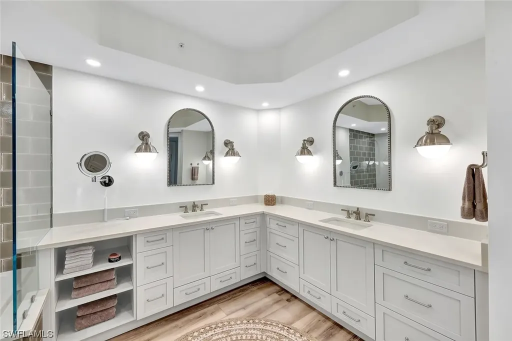 295 Grande Way Naples FL 34110