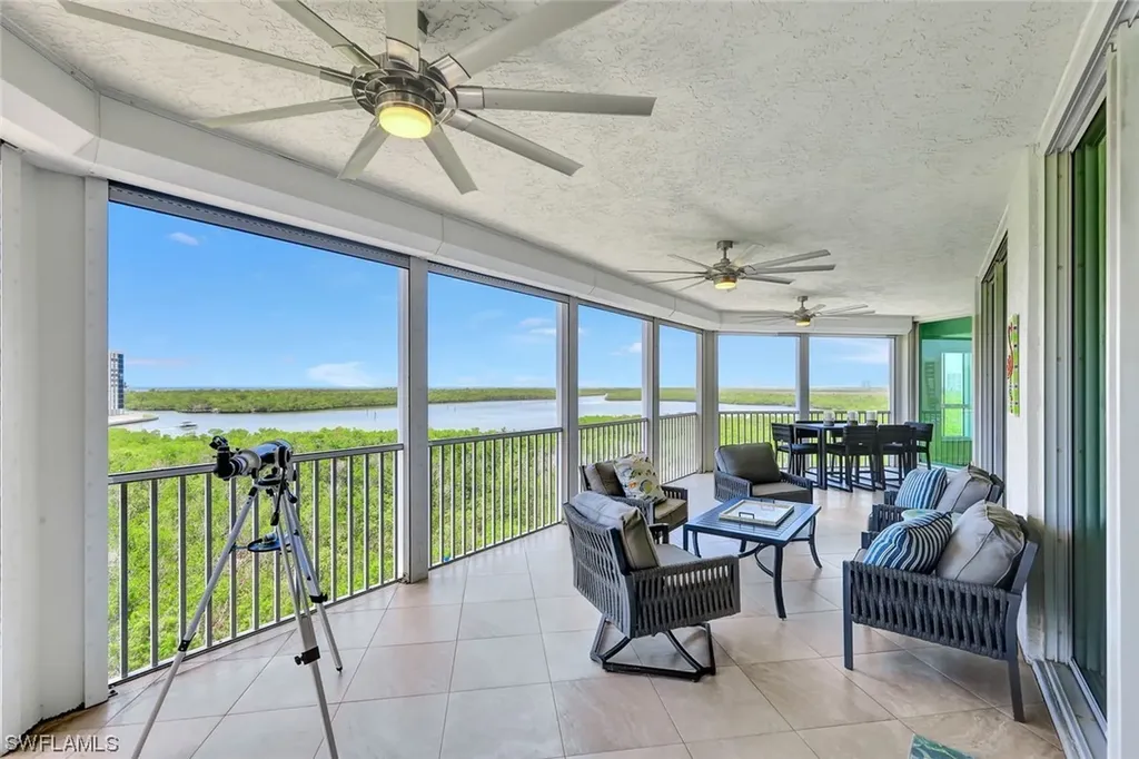 295 Grande Way Naples FL 34110