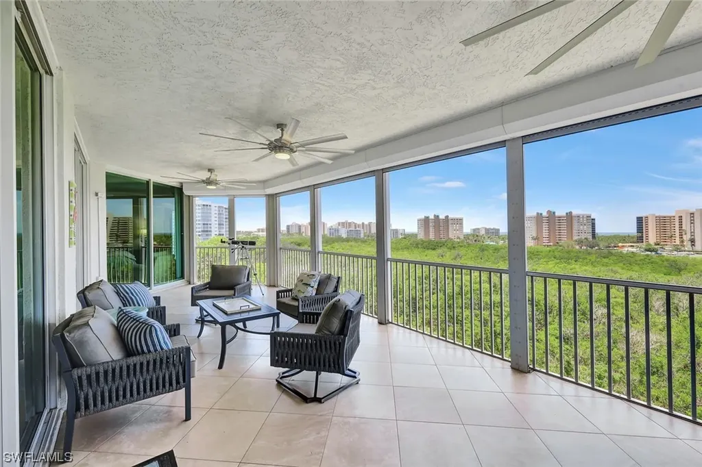 295 Grande Way Naples FL 34110
