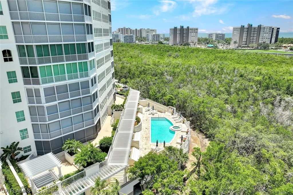 295 Grande Way Naples FL 34110