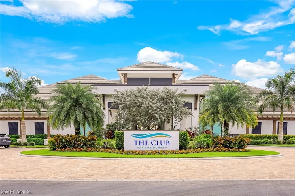 295 Grande Way Naples FL 34110