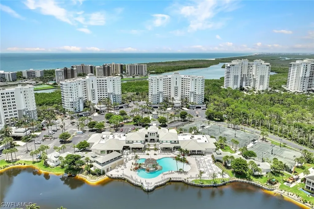 295 Grande Way Naples FL 34110