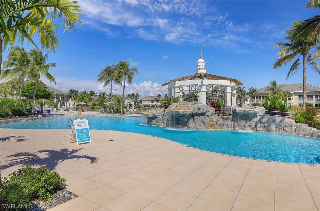 295 Grande Way Naples FL 34110