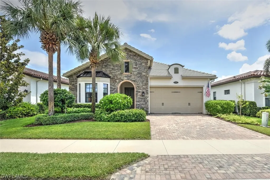 9292 Woodhurst Drive Naples FL 34120