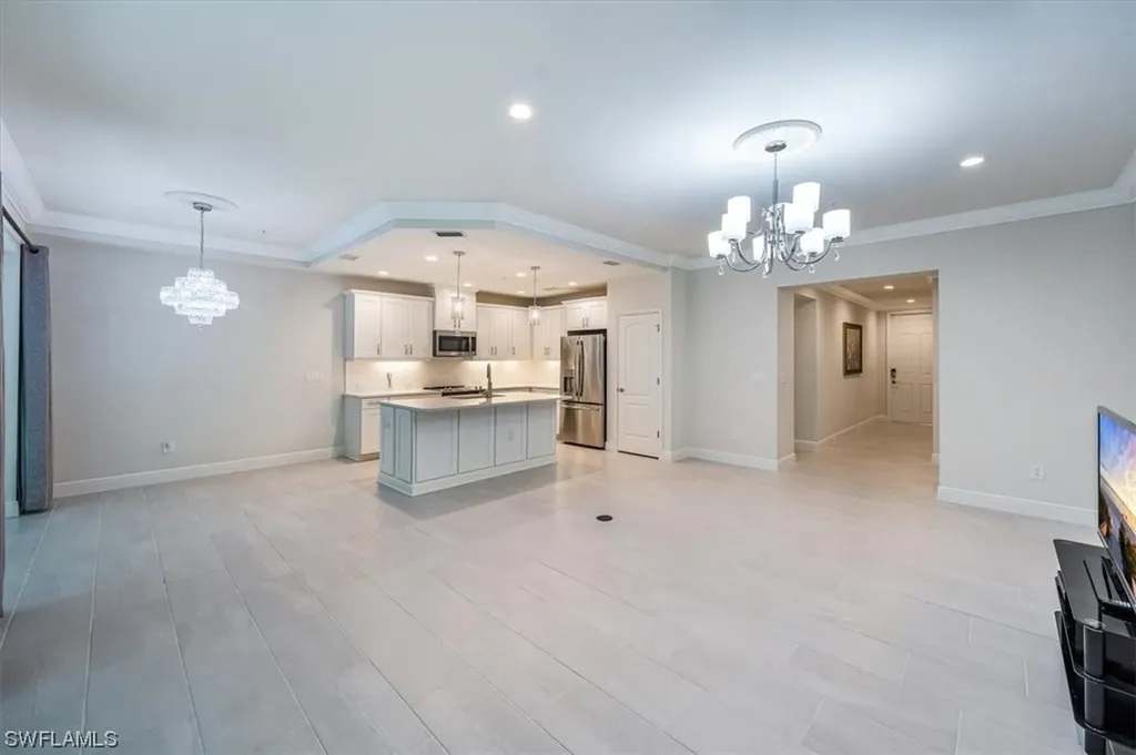 6959 Avalon Circle Naples FL 34112