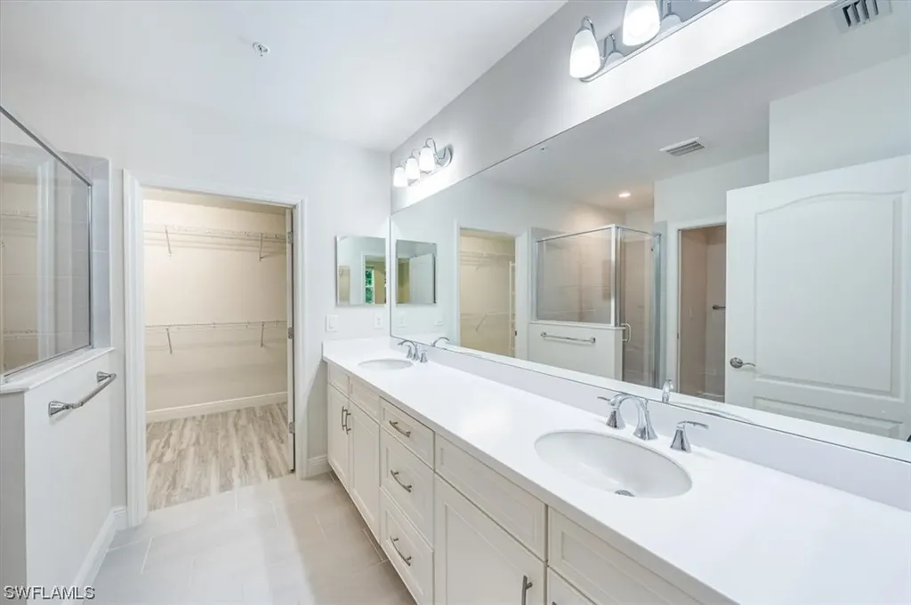 6959 Avalon Circle Naples FL 34112