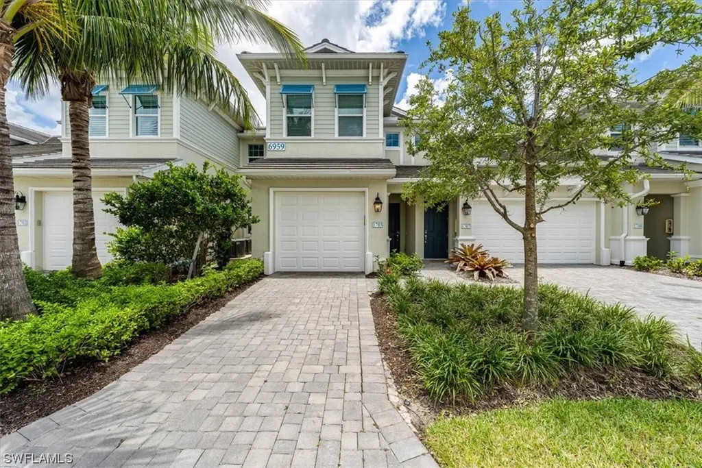 6959 Avalon Circle Naples FL 34112
