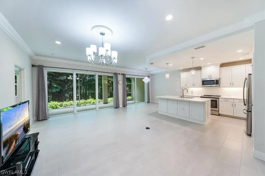 6959 Avalon Circle Naples FL 34112