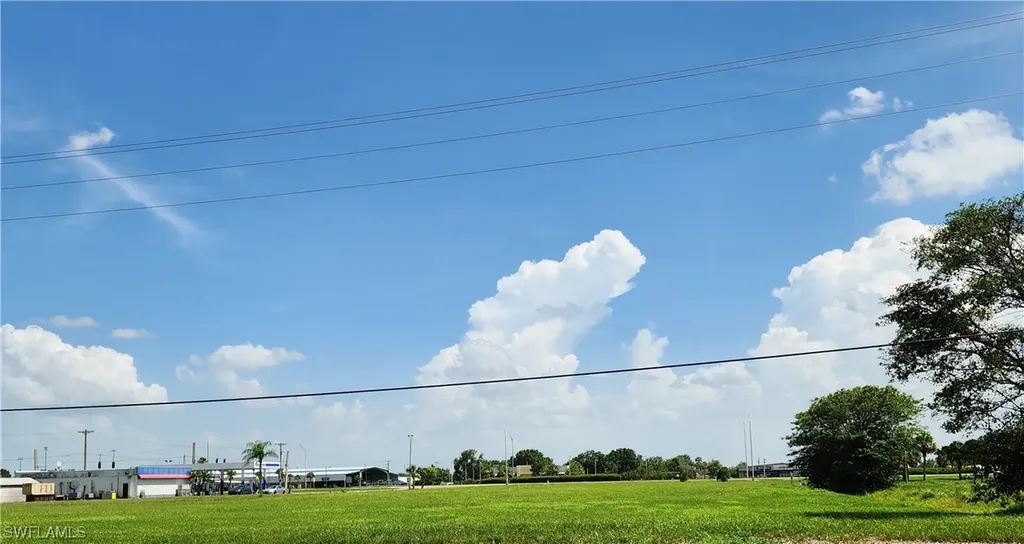 U S Highway 27 + 10th Street Moore Haven FL 33471