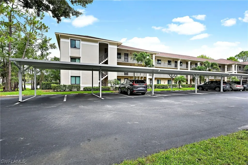 Naples FL, 5716 Deauville Circle, Unit I303