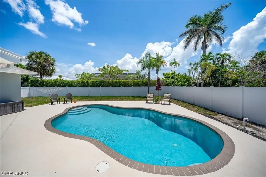 173 Tahiti Road Marco Island FL 34145