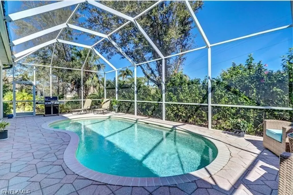 930 Fairhaven Court Naples FL 34104