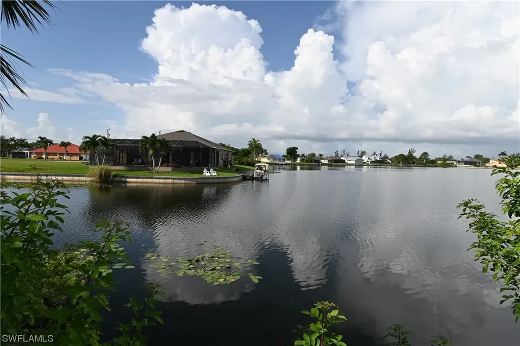 2030 NE 4th Terrace Cape Coral FL 33909