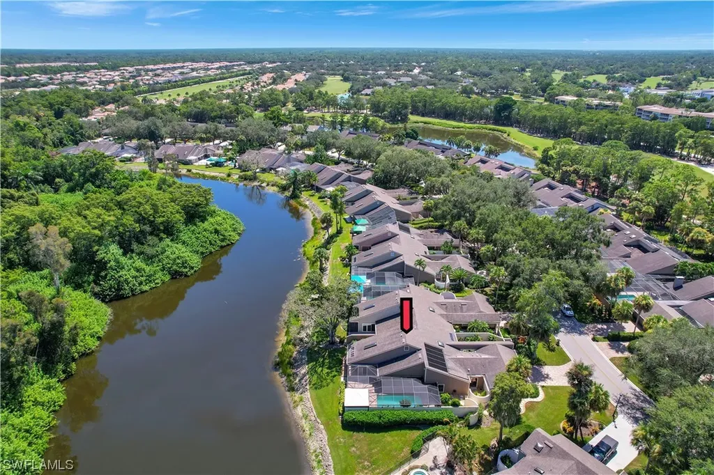 413 Edgemere Way N Naples FL 34105