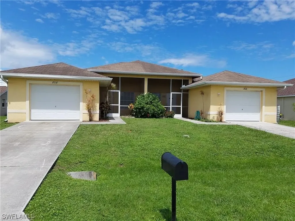808 SE 6th Court Cape Coral FL 33990