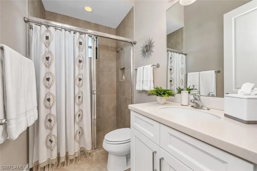 6550 Roma Way Naples FL 34113