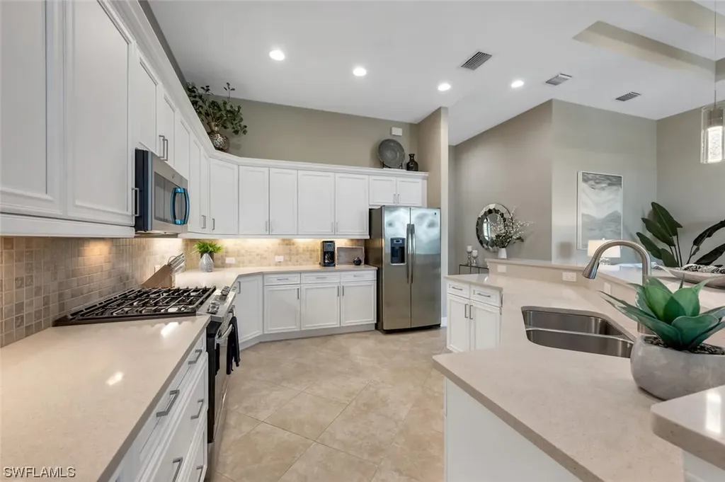 6550 Roma Way Naples FL 34113