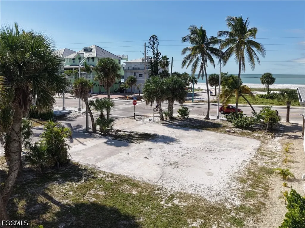 103-105 Hercules Drive Fort Myers Beach FL 33931