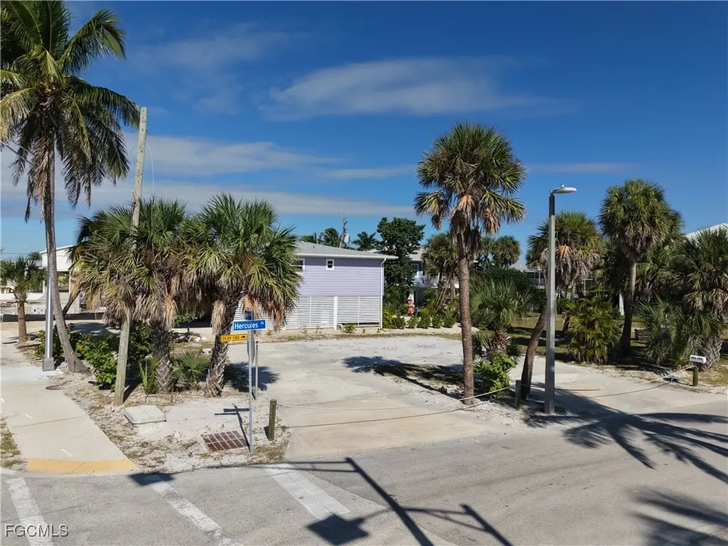 103-105 Hercules Drive Fort Myers Beach FL 33931