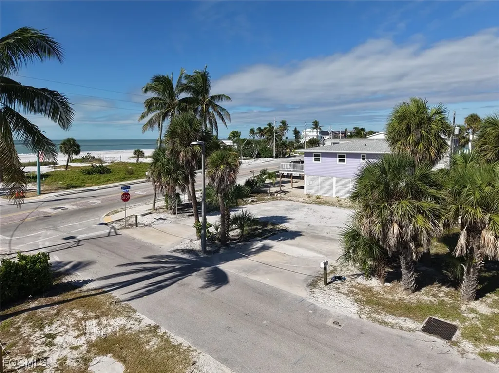 103-105 Hercules Drive Fort Myers Beach FL 33931