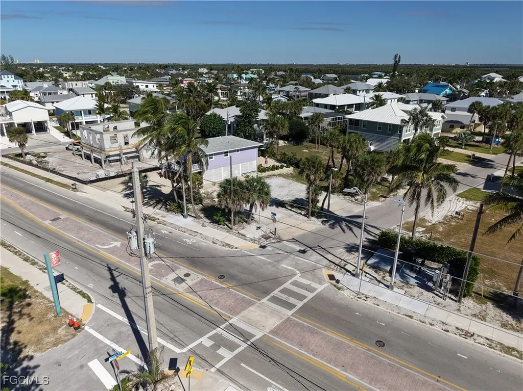 103-105 Hercules Drive Fort Myers Beach FL 33931