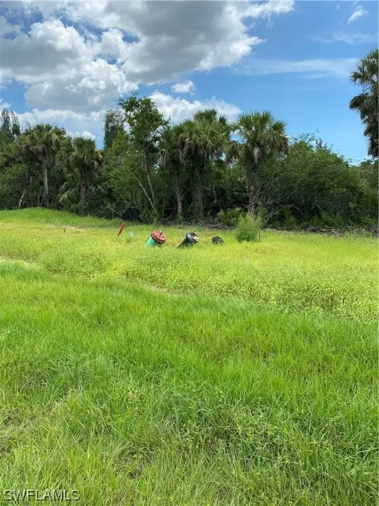 7235 Everglades Boulevard N Naples FL 34120