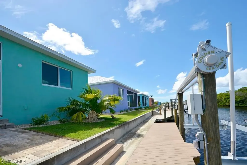 3019 Trawler Lane St. James City FL 33956