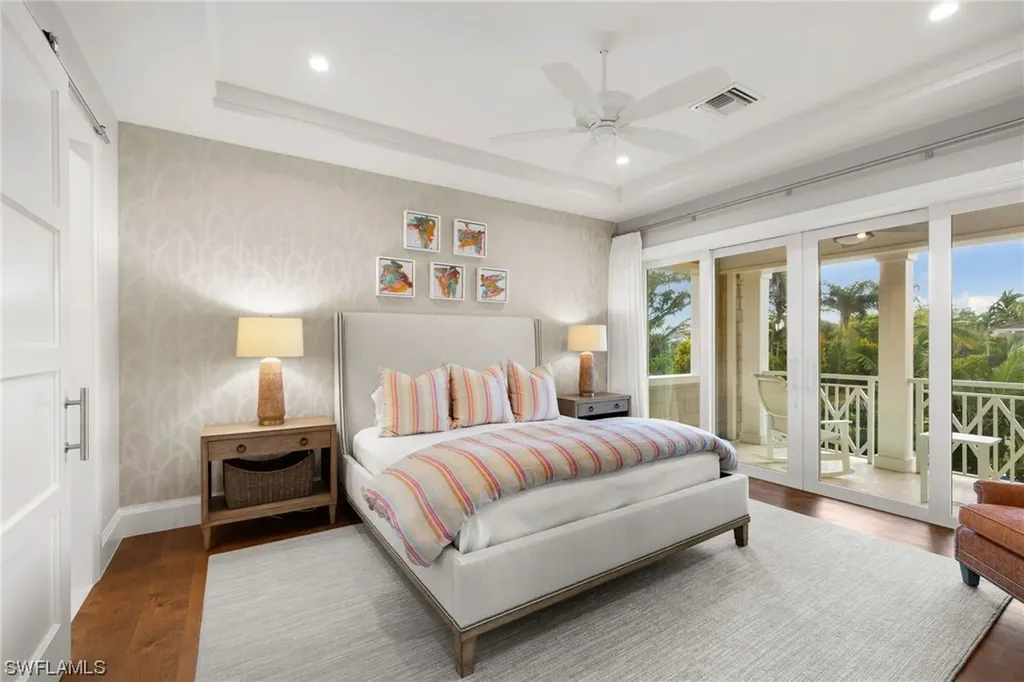 121 3rd Avenue N Naples FL 34102