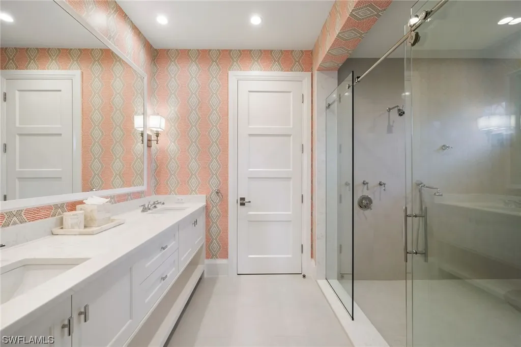 121 3rd Avenue N Naples FL 34102