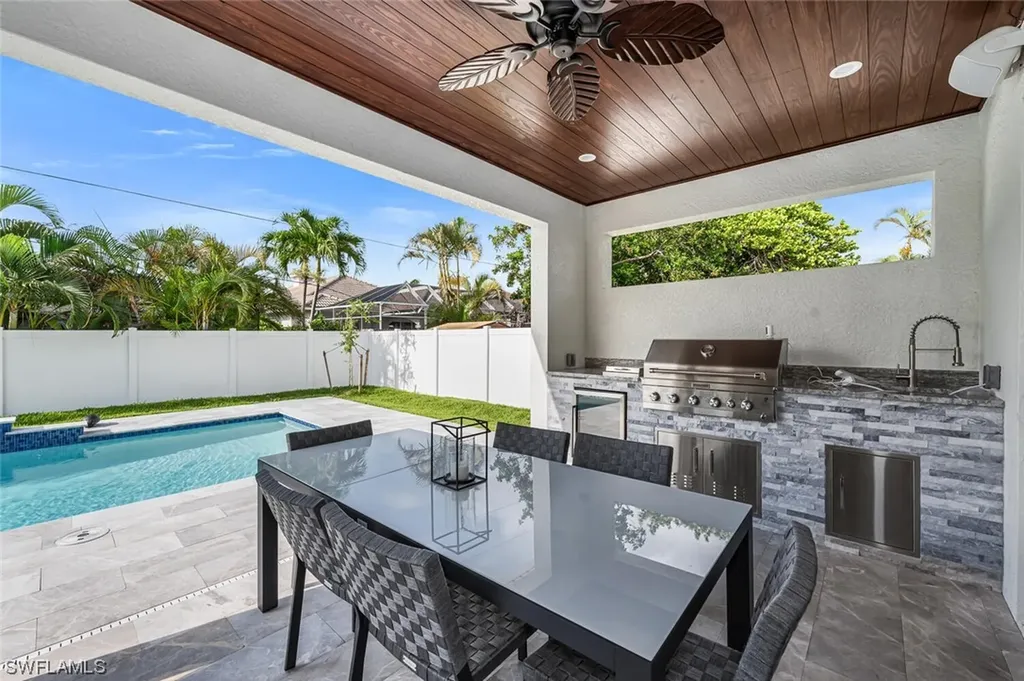 535 97th Avenue N Naples FL 34108