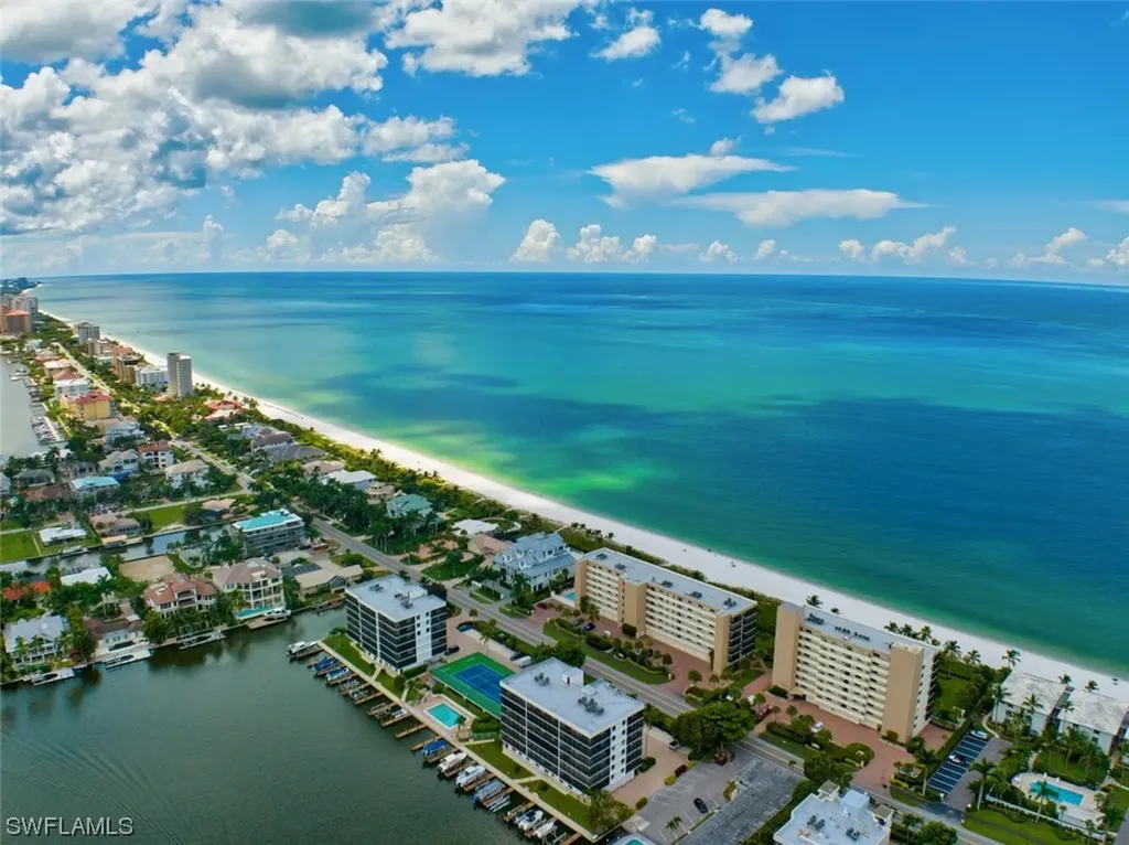 535 97th Avenue N Naples FL 34108