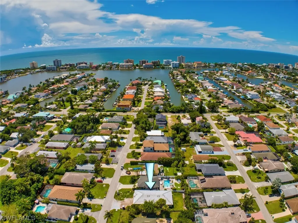 535 97th Avenue N Naples FL 34108